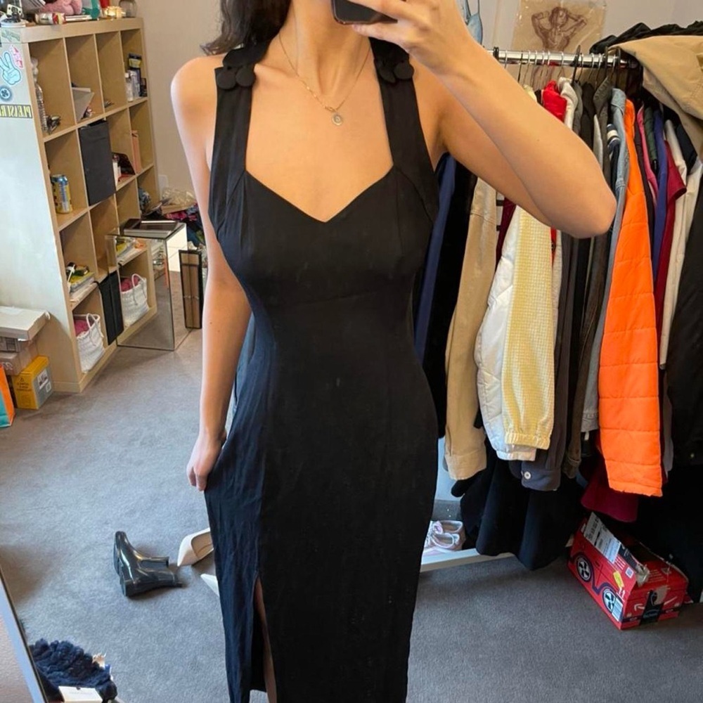 Chic Black Maxi Dress with Side Slit and cross open back - Picture 3 of 4